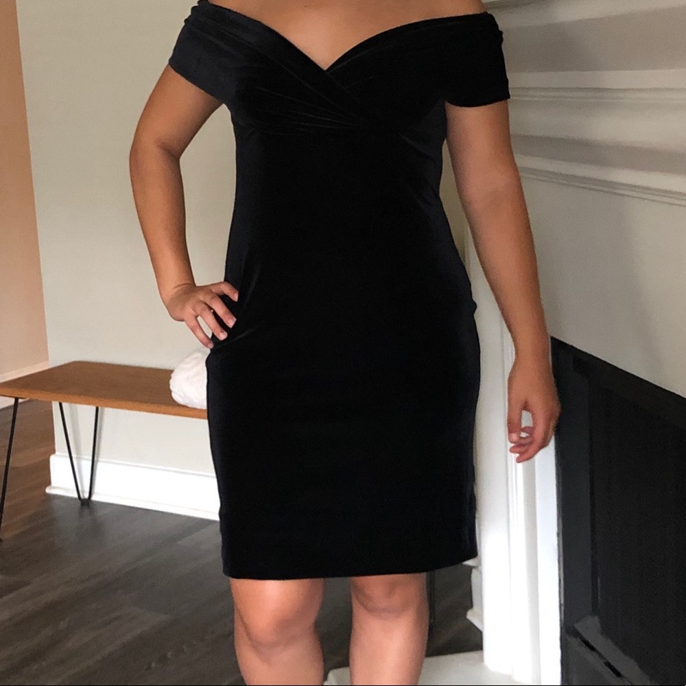 Robbie bee black dress